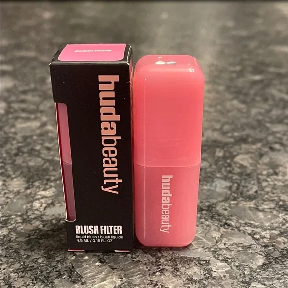 Huda Beauty Blush Filter Liquid Blush in Bubblegum Ube Cream or Peach Sorbet - Picture 6 of 7